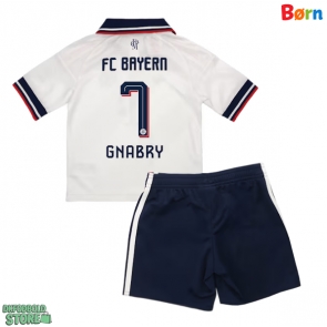 Bayern Munich Serge Gnabry #7 Replika Babytøj Udebanesæt Børn 2026-27 Kortærmet (+ Korte bukser)